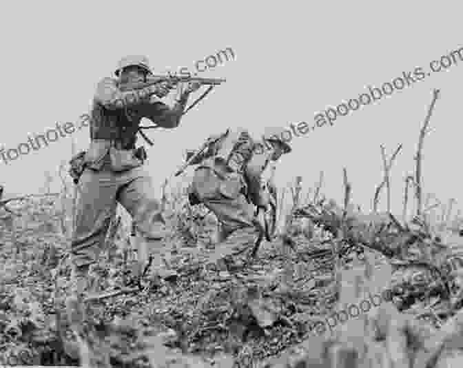 World War II Soldiers In Action, Depicted In A Dramatic Photograph From The Eyewitness History Series World War I (Eyewitness History Series)